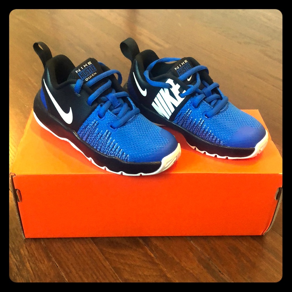 Nike Kids’ Hustle Quick Basketball Shoe